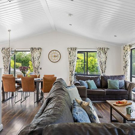 Lilac Lodge, 22 Roadford Lake Lodges 리프턴 외부 사진