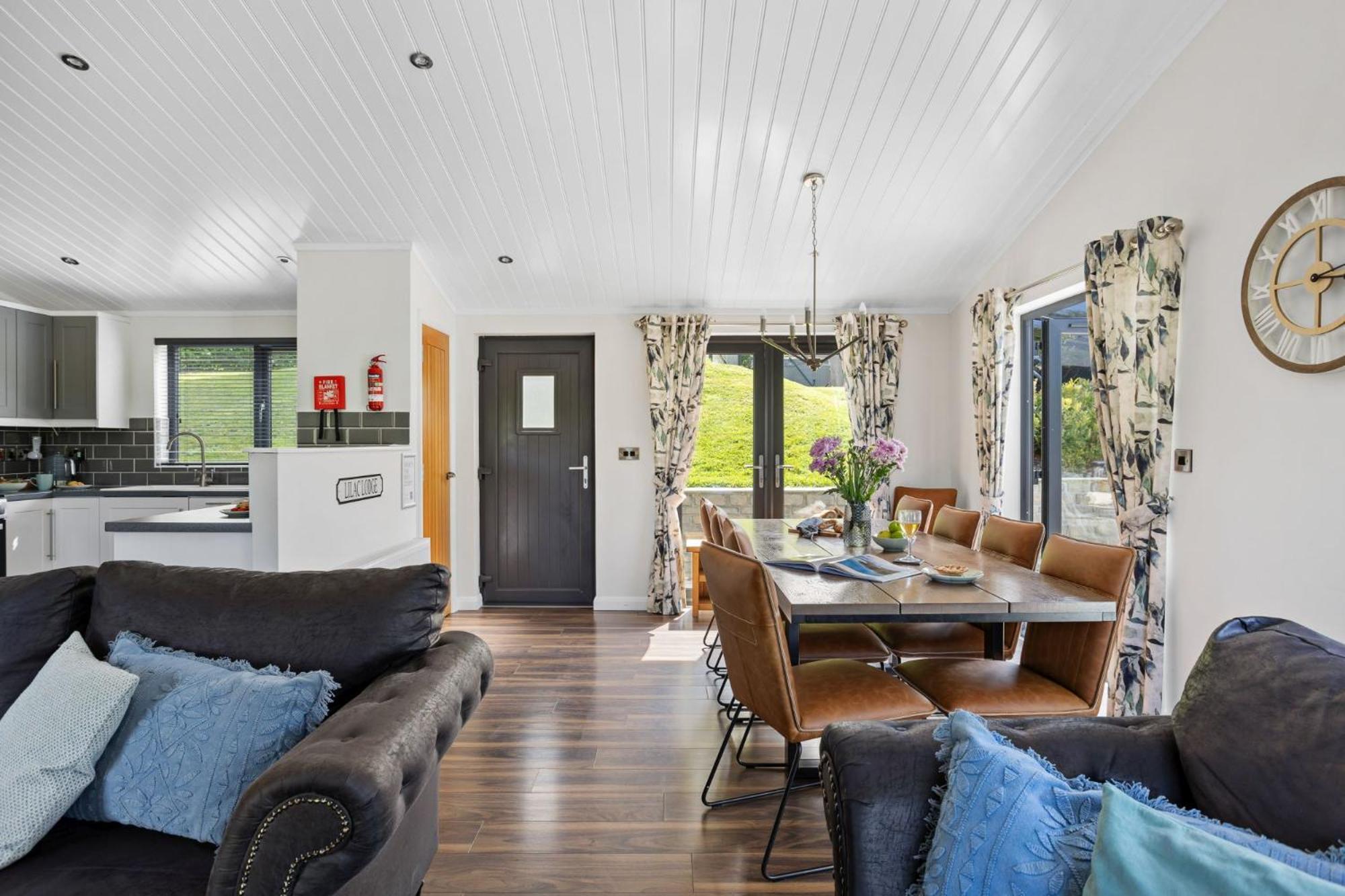 Lilac Lodge, 22 Roadford Lake Lodges 리프턴 외부 사진