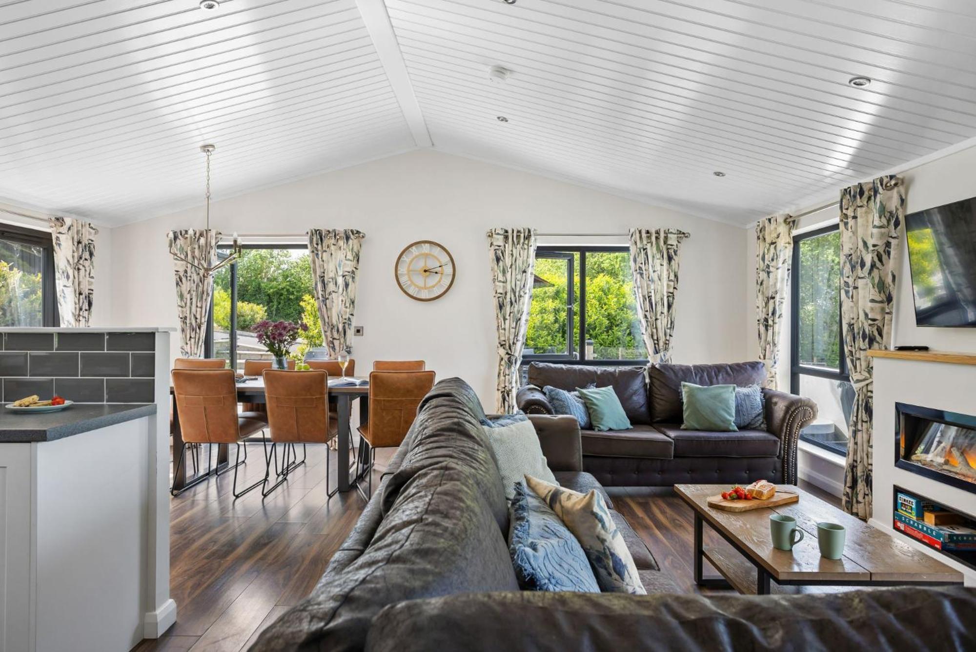Lilac Lodge, 22 Roadford Lake Lodges 리프턴 외부 사진